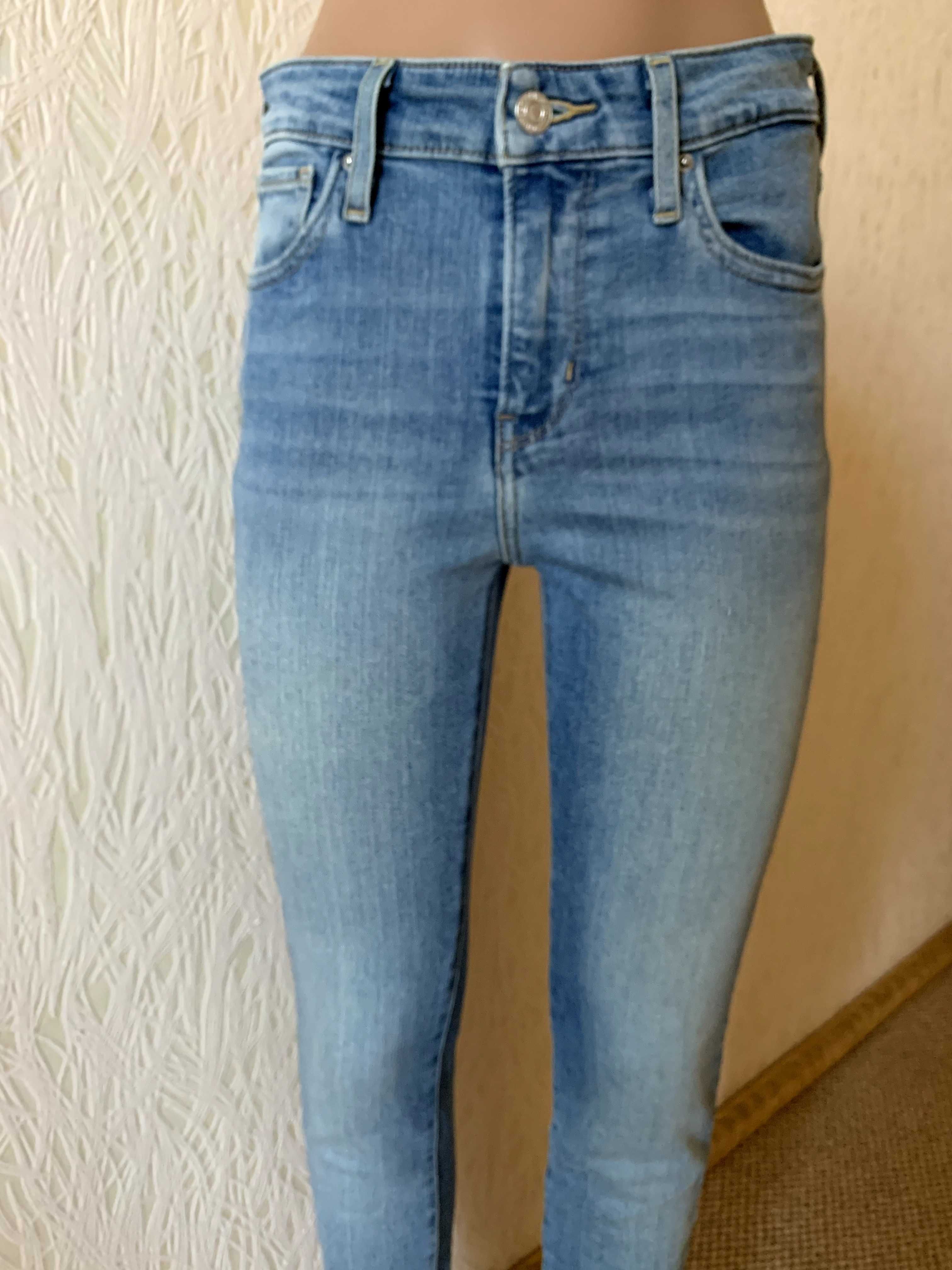 Жіночі джинси Levi's W26