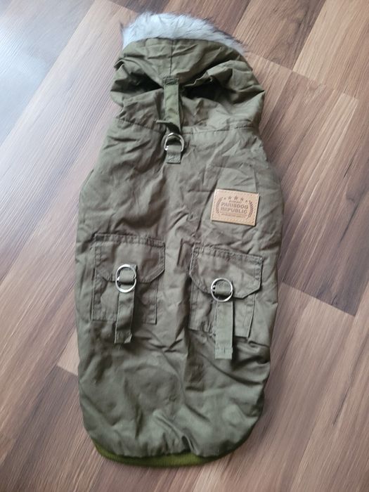 Jesień-zimowa kurtka dla psa rasy średniej