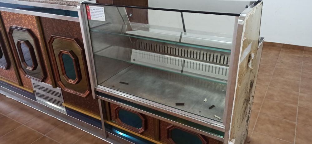 Balcão de refrigeração com máquina de imperial