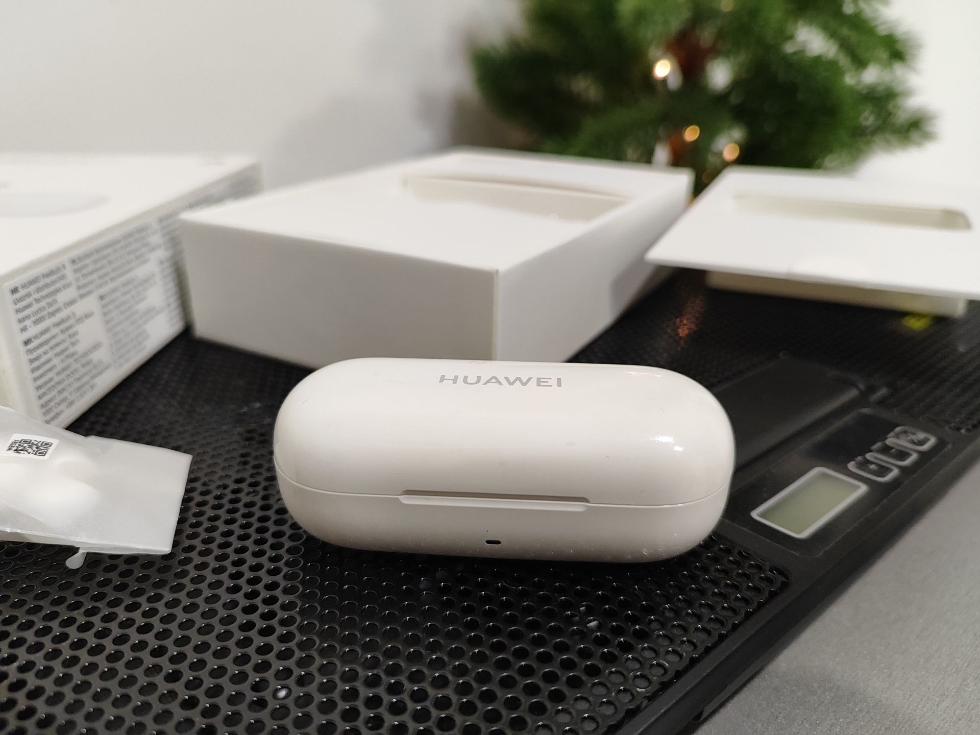 Продам навушники huawei freebuds 3і white