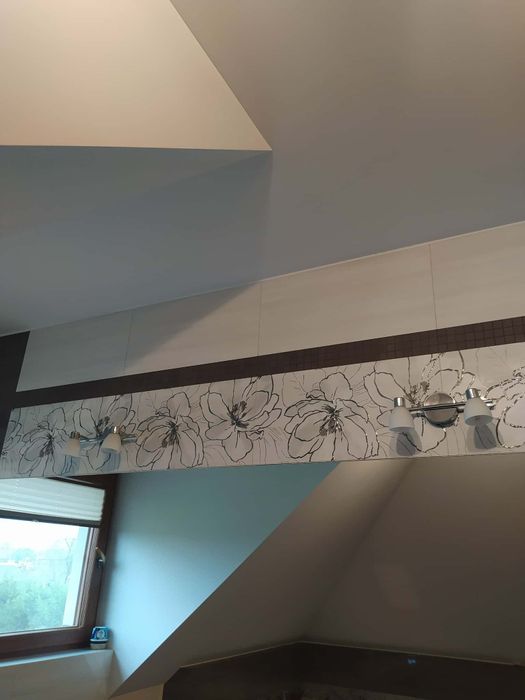 Żyrandol z dwoma kinketami