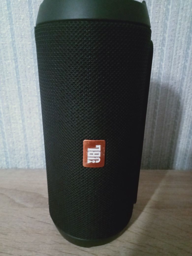 Продам колонку jbl