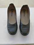 Sapatos Pretos Cunha