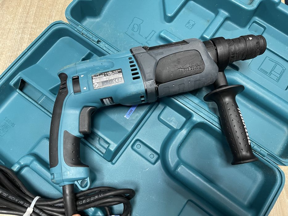 Makita HR2470T / перфоратор Макіта 780W 2.4J