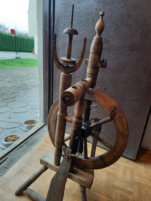 Wrzeciona i kołowrotki do przedzenia wełny 2 sztuki