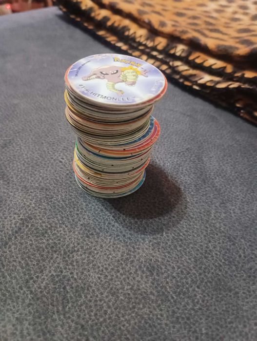 Vendo vários tazos dos pokémon