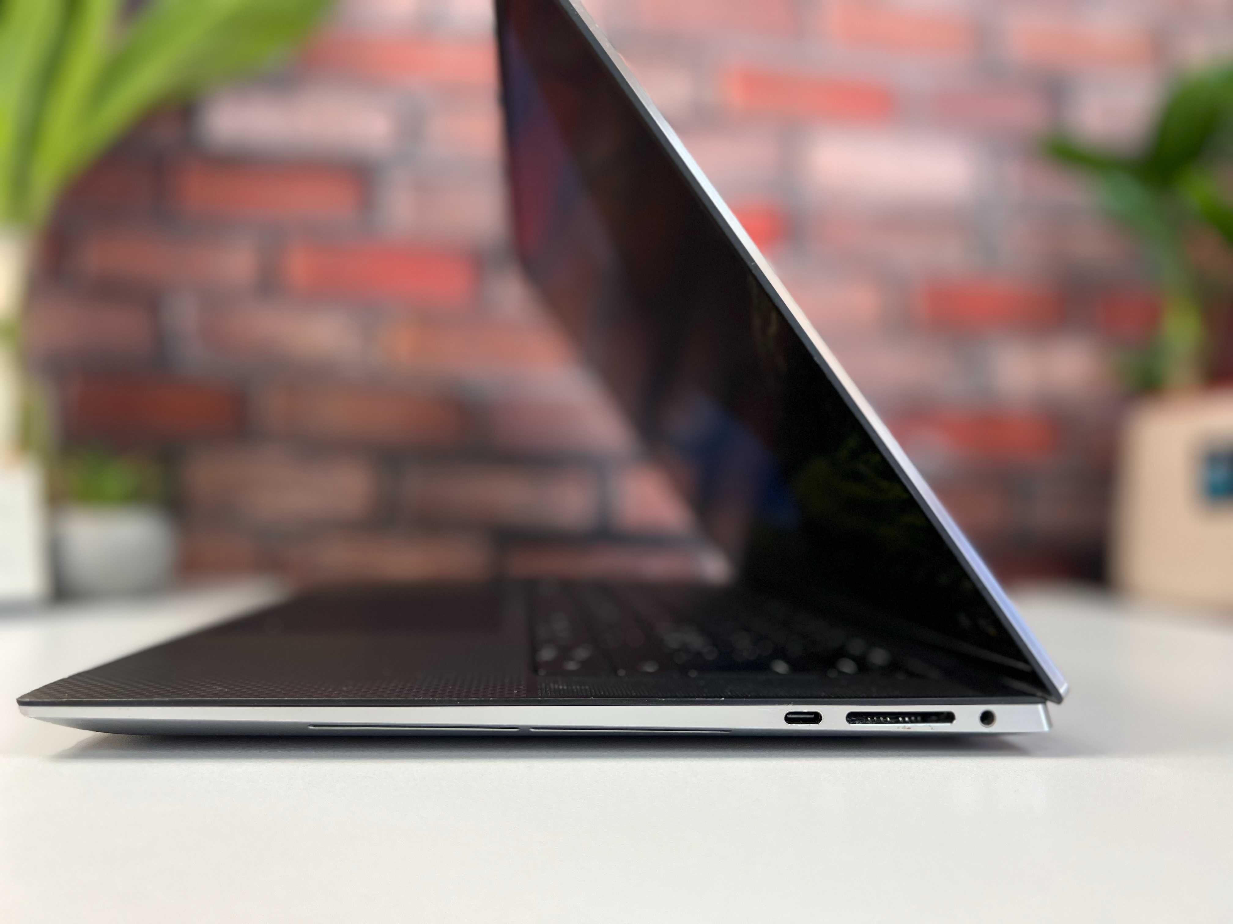 Quadro RTX A2000 4GB·Ноутбук Dell Precision 5560·i9-11950H·32GB·1TB