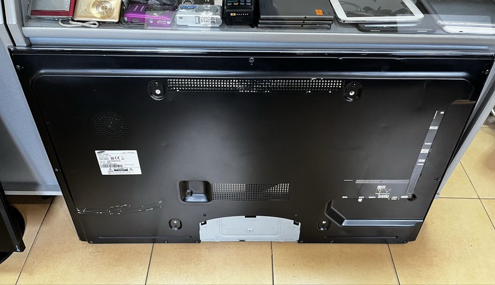 Телевізор Samsung UE40C6005RW