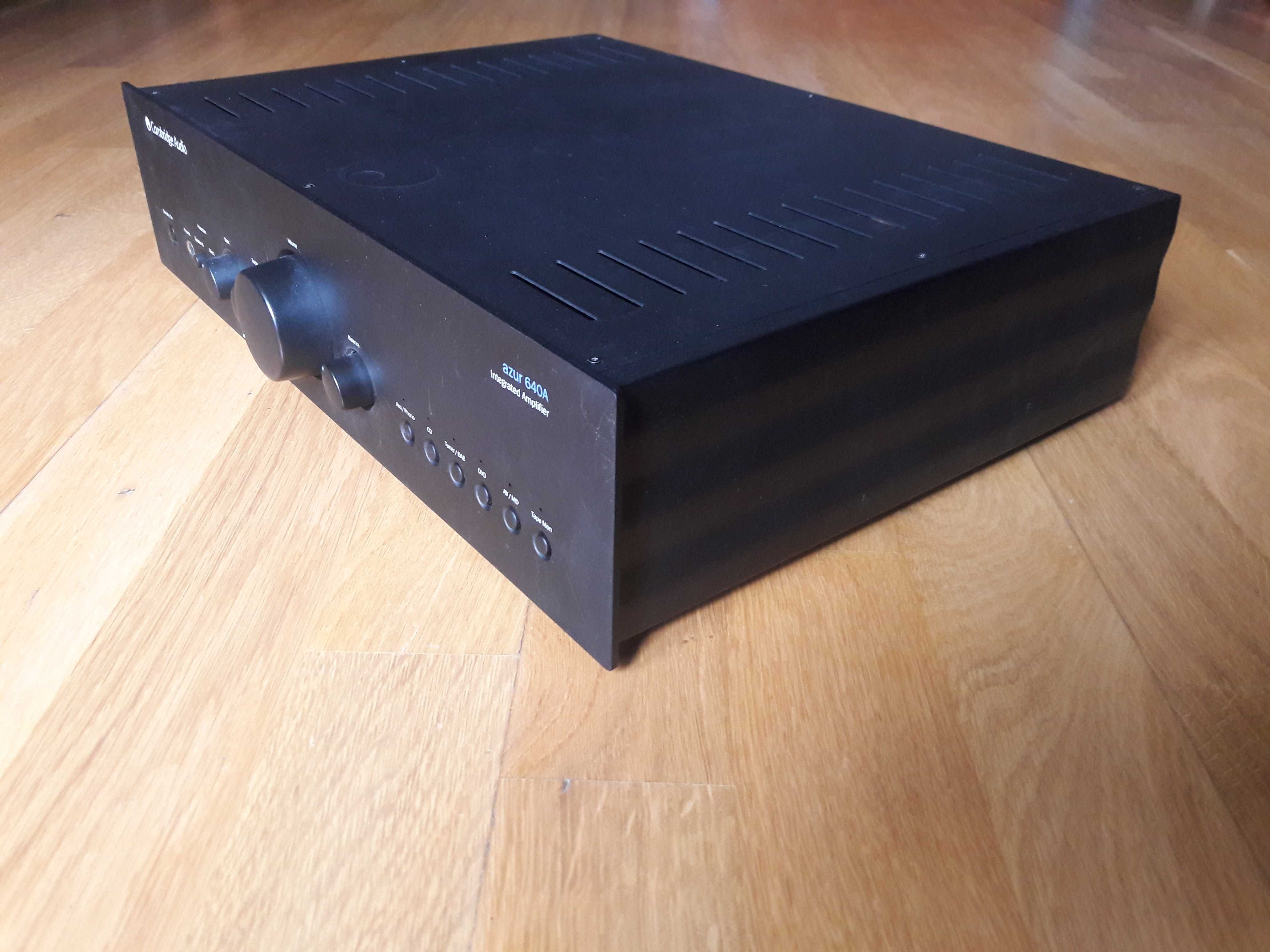 Wzmacniacz Cambridge Audio Azur 640A