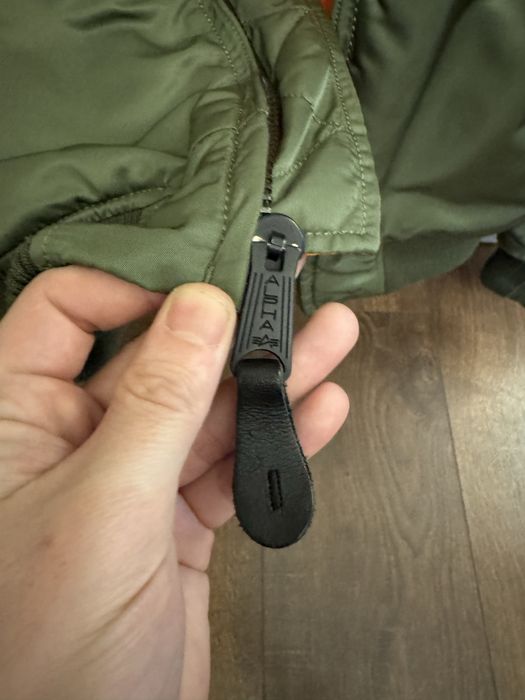 Бомбер Alpha Industries Flying Tigers