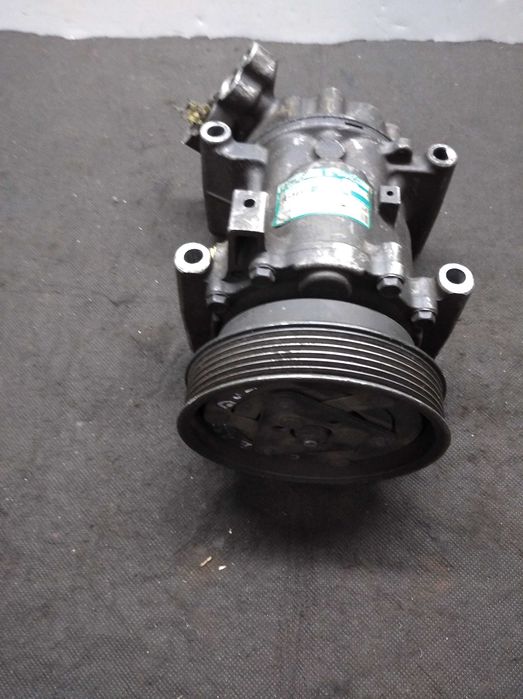 Clio III Modus 1,5 dci sprężarka klimatyzacji