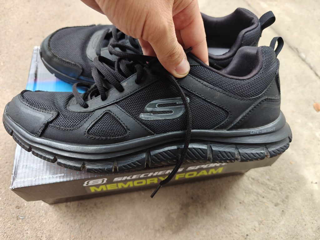 Кросівки чоловічі демісезонні Skechers Track 52631 BBK р.46 30см чорні