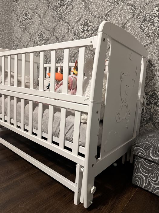 Ліжко дитяче від 0 до 5 років б/у з матрацом на кокосовому наповненні