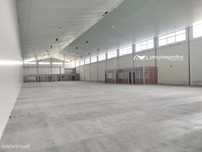 Armazém com 2.000m2