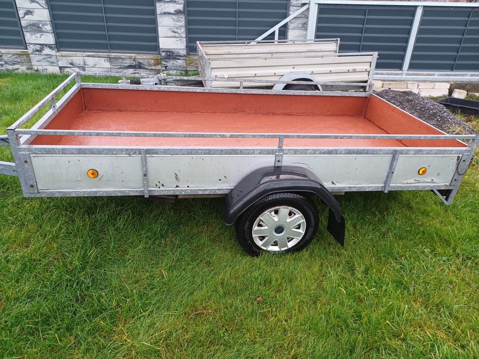 PRZYCZEPKA samochodowa 1300 DMC