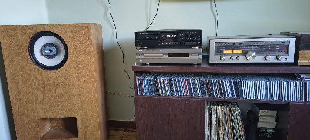Odtwarzacz CD Kenwood DP 6020.