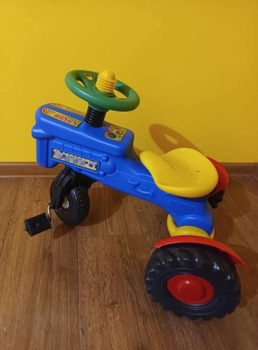 Traktorek jeździk dla dziecka