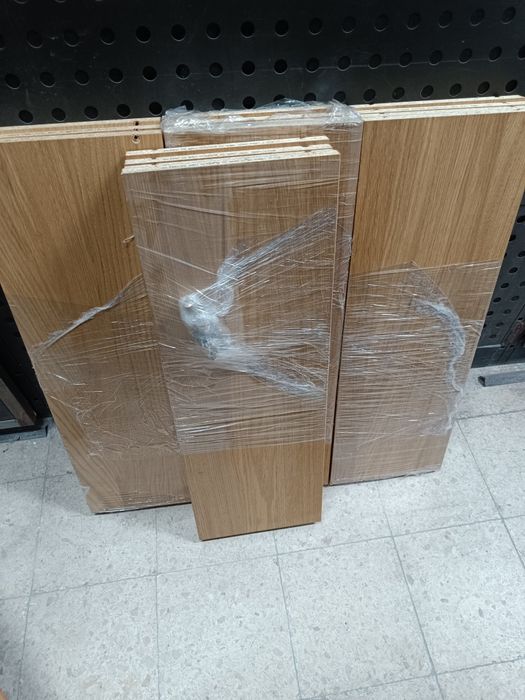 Estante Billy/Oxberg com portas em vidros