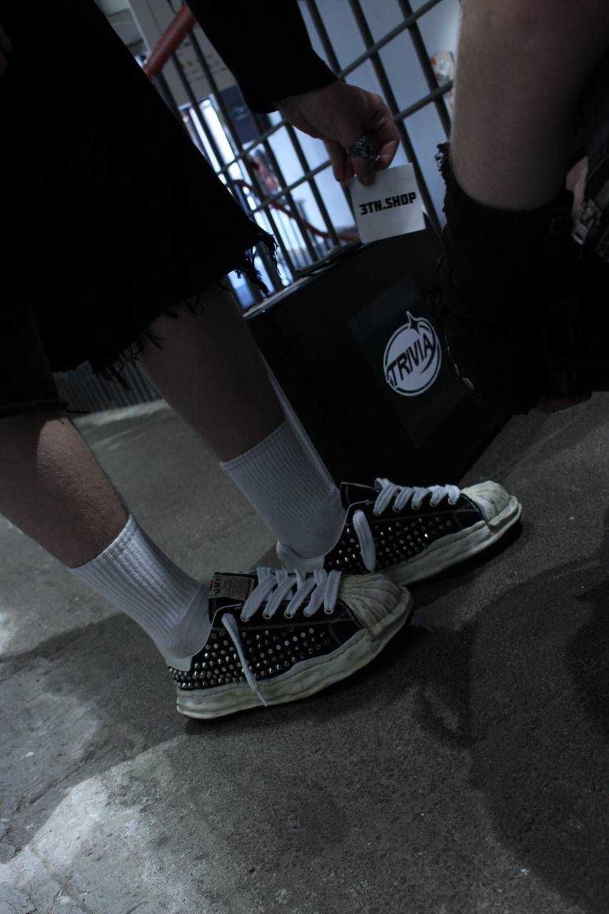 Кеди MMY STUDDED Maison Mihara Yasuhiro с шипами кросівки кроссовки