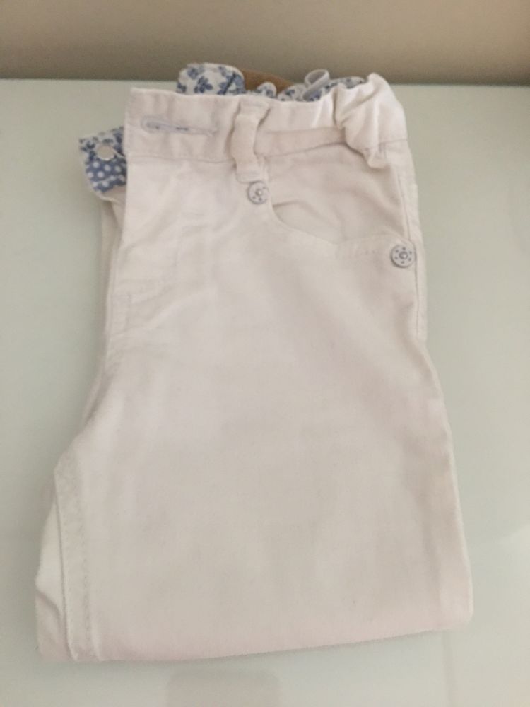 Calça tamanho 18 a 24 meses