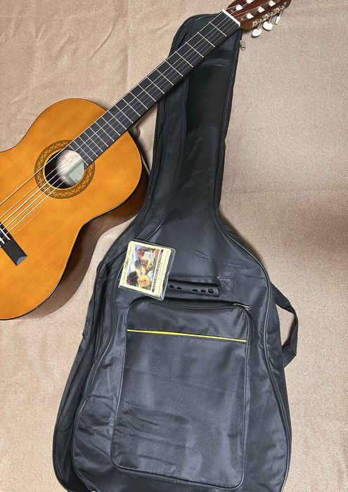 Акустична гітара Yamaha c40