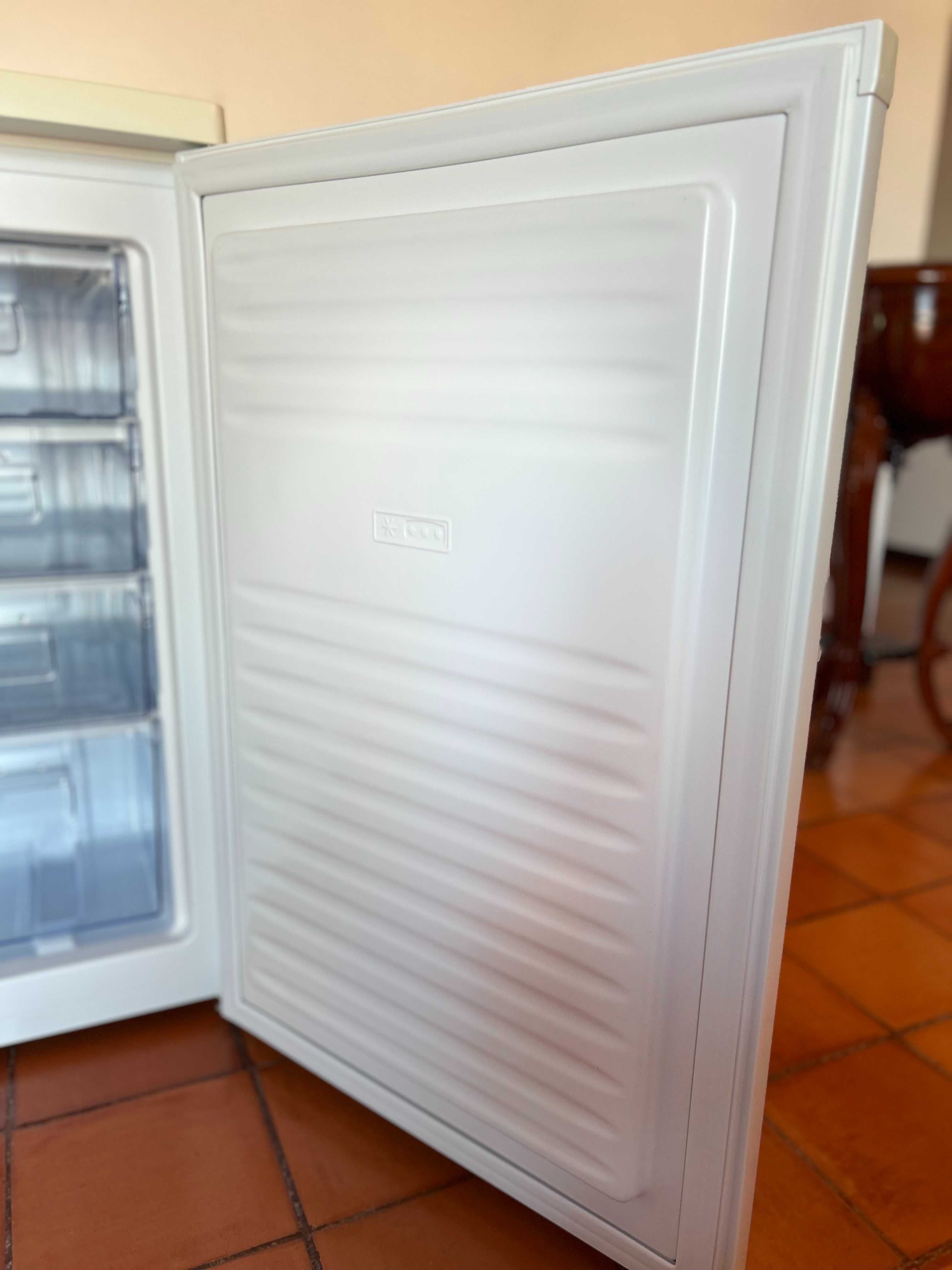Arca Vertical KUNFT 85L