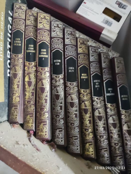 Vendo várias coleções