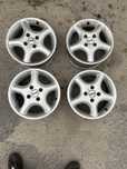 Титани 4/100 r14 et 38