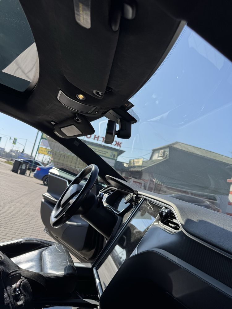 Tesla model s тесла модел с