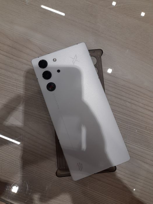 Redmagic 10 Pro 12/256