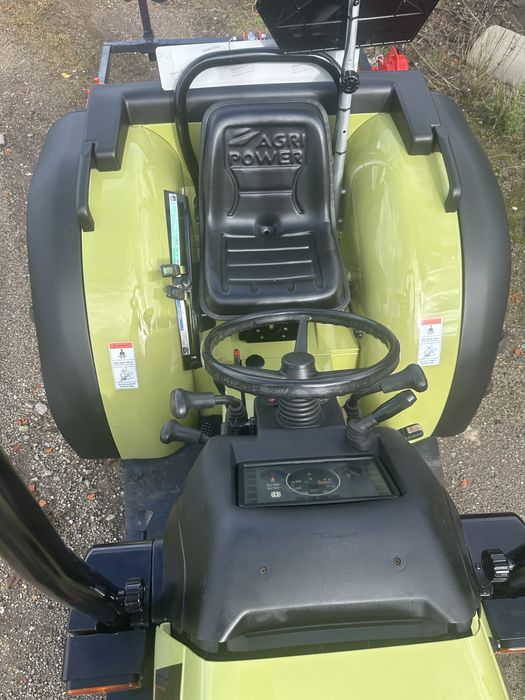 Trator Tractor Hurlimann e Alfaias