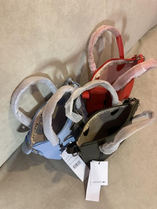 Крос-боді Lacoste