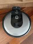 Robot sprzątający iRobot Roomba i7 odkurzacz automatyczny