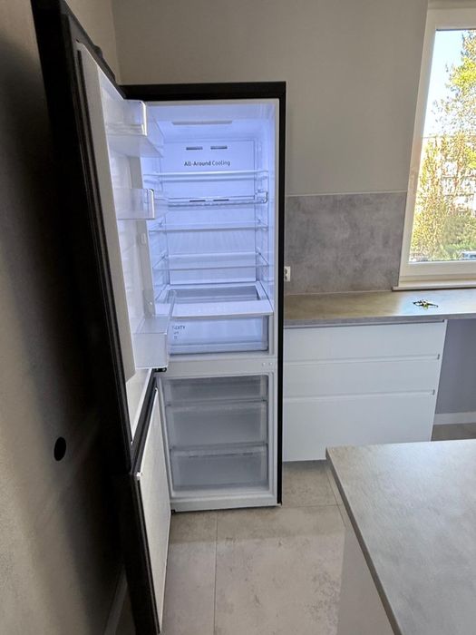 Samsung SpaceMax™, No Frost RB34T672EBN lodówka sprzedamlodówkę czarną