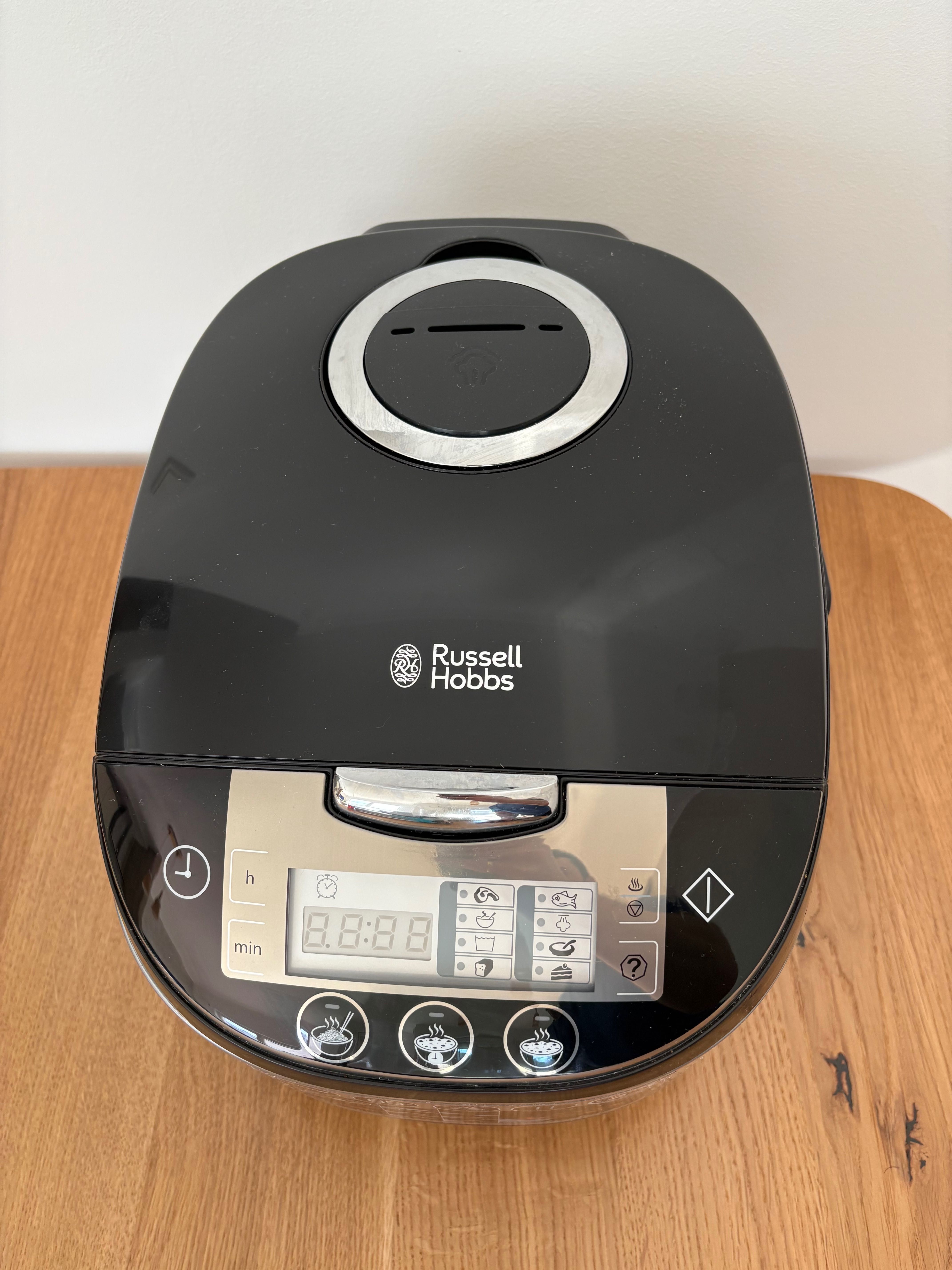 Multicooker Russell Hobbs - 11 programów, 5L, bardzo dobry stan!