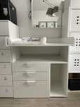Komoda, stół do przewijania Ikea (smastad) biala
