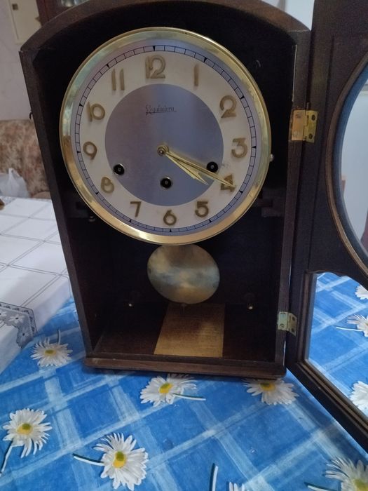 Vendo Relógio Antigo