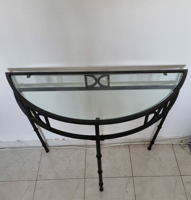 Mesa em Ferro falta o vidro