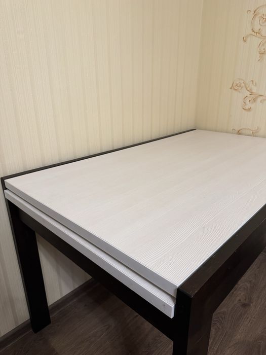 Великий розкладний стіл трансформер, для великої кількості осіб