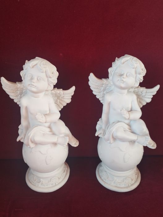 Dois Anjos para decoração.