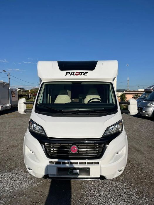 Pilote Essential 746