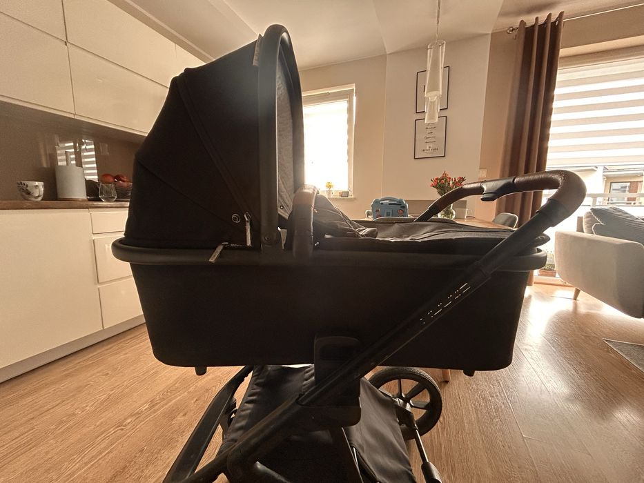 Wózek dzieciecy spacerówka z gondolą gratis materacyk