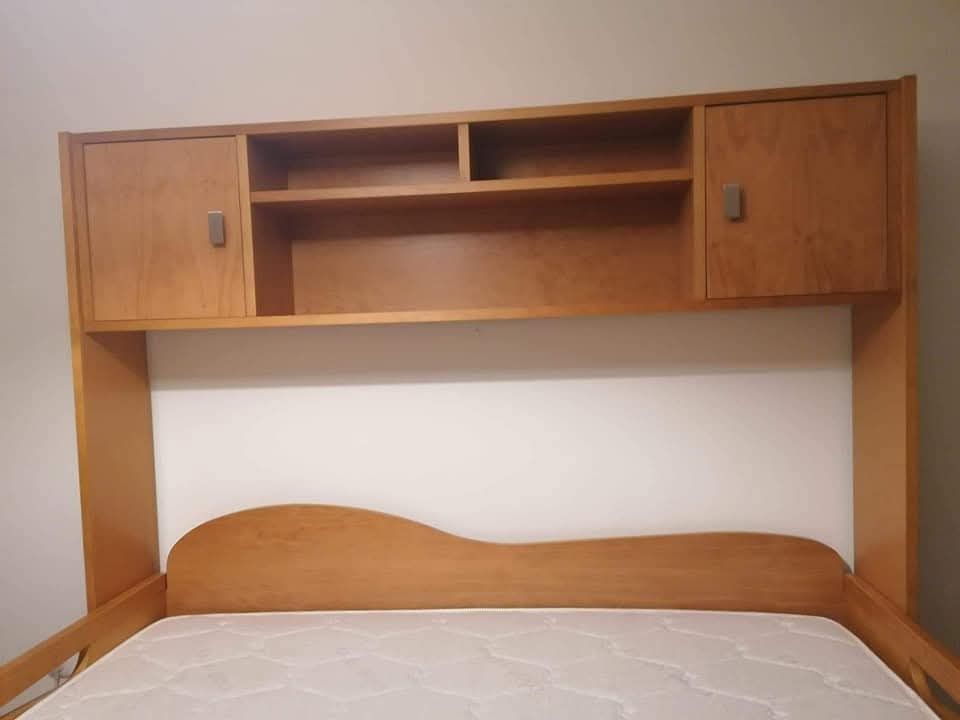 Cama Solteiro dupla com estante e secretária