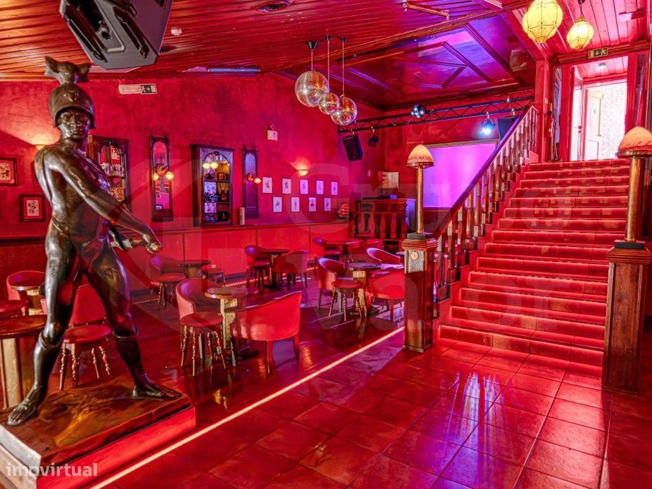 Venda de Icónica Discoteca na Linha de Cascais