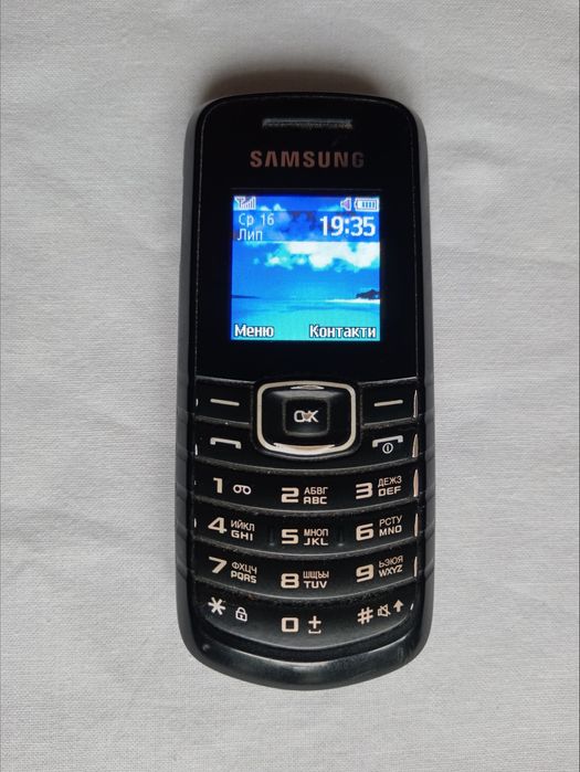 Мобільний телефон Samsung GT-E1080i