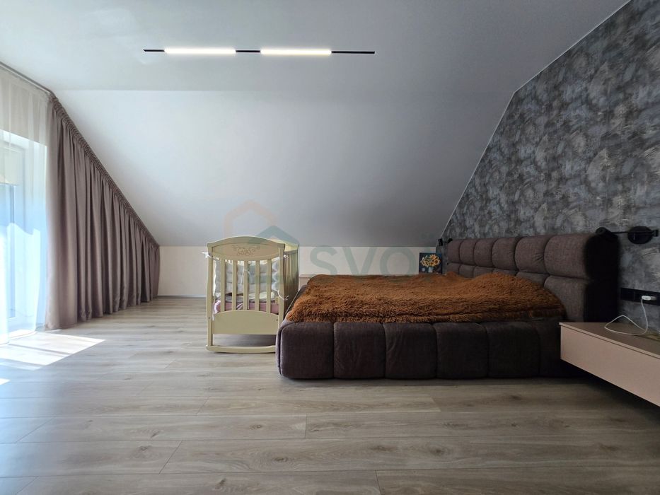 Ліс, тиша, басейн, баня, камін — все, що треба для життя. Лісова Буча