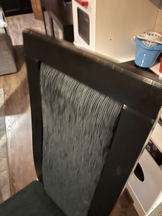 Vendo 6 cadeiras sala jantar