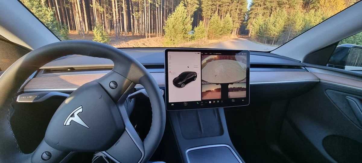 Tesla Model Y Long Range Dual Motor, 2022