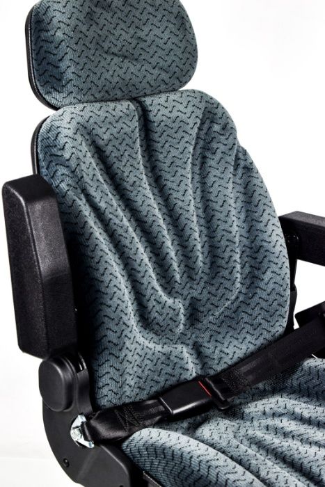 Fotel siedzenie ciągnikowe pneumatyczne komfortowe materiałoweKOLORADO