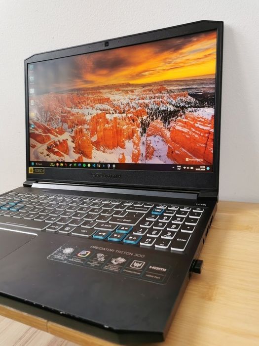 Acer Predator Triton 300 PT315-51, i7-9750H, GTX1650, 1TB M2, 24GB RAM